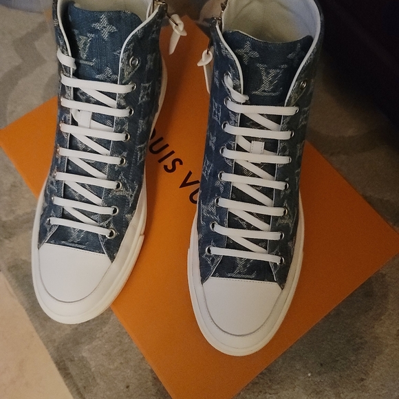Louis Vuitton High Top Sneaker - Picture 2 of 3